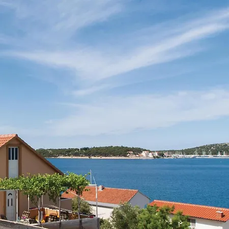 Apartman Zatoglav With Sea View 08